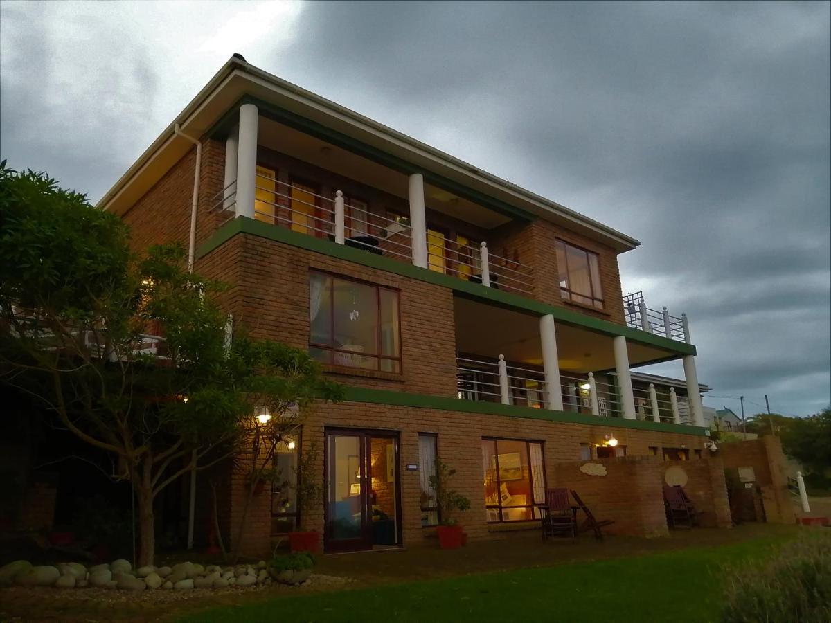 Amzee Bokmakierie Guest House Dana Bay Экстерьер фото