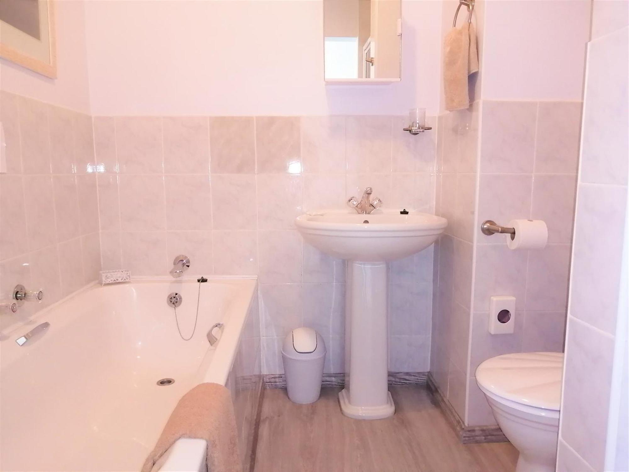 Amzee Bokmakierie Guest House Dana Bay Номер фото