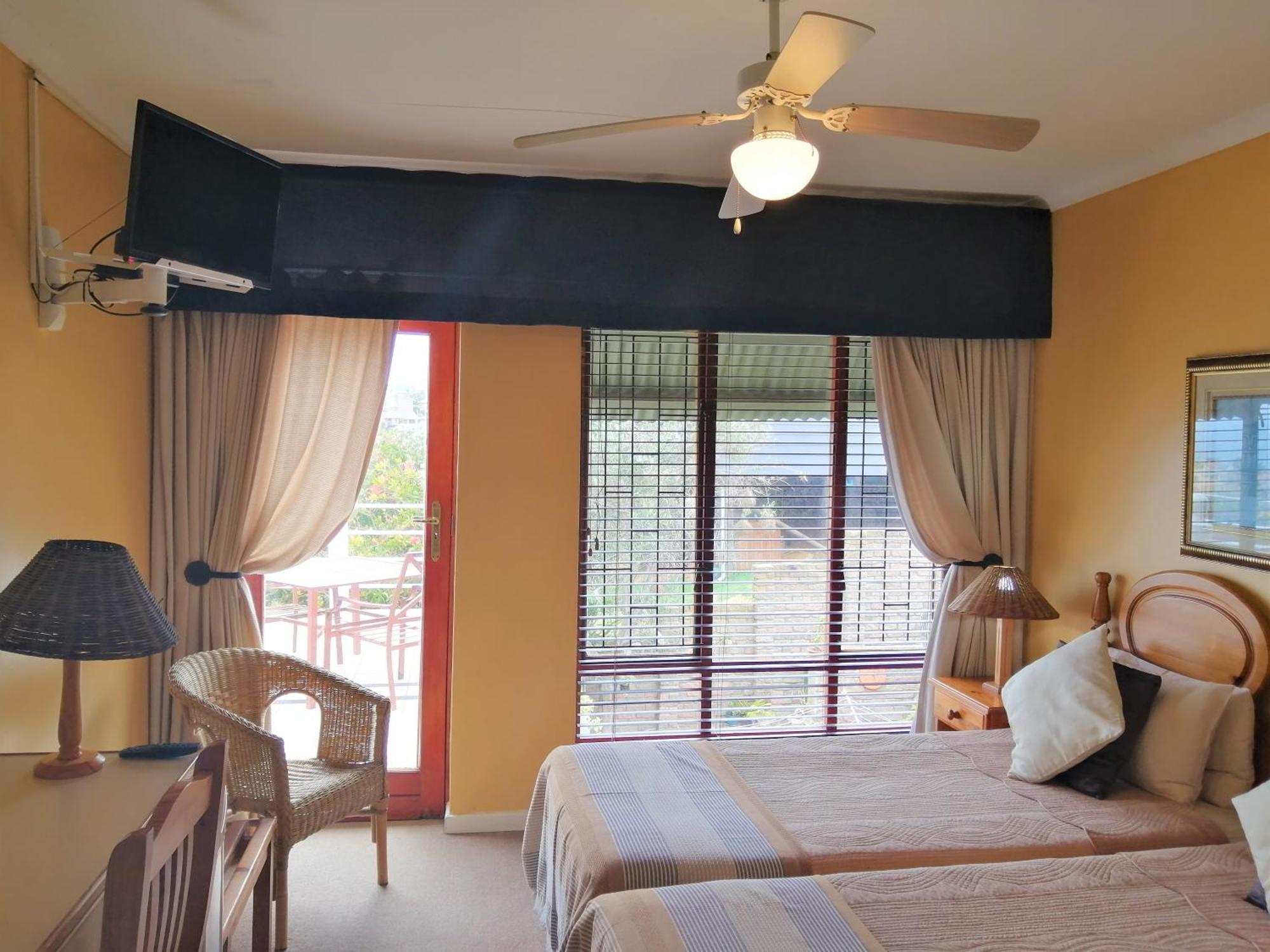 Amzee Bokmakierie Guest House Dana Bay Номер фото
