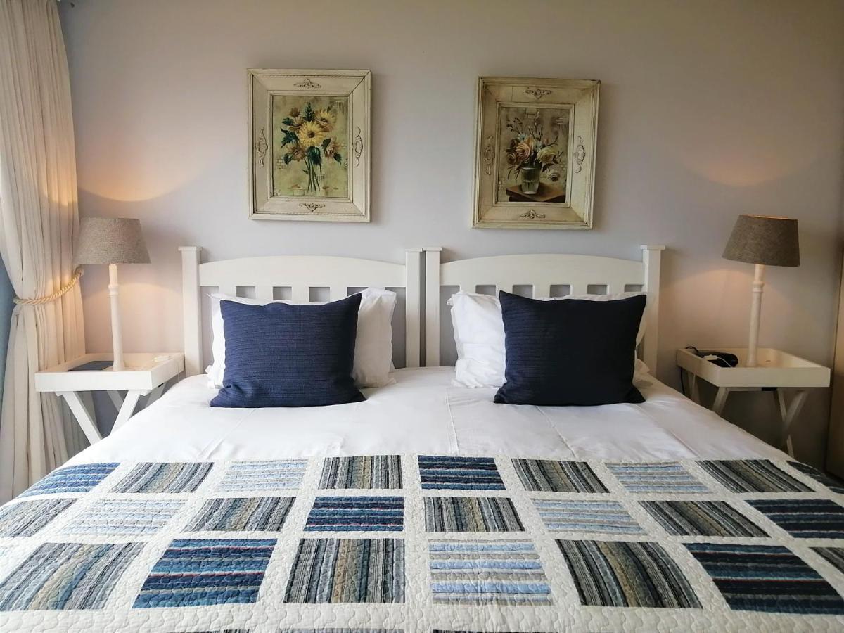 Amzee Bokmakierie Guest House Dana Bay Номер фото